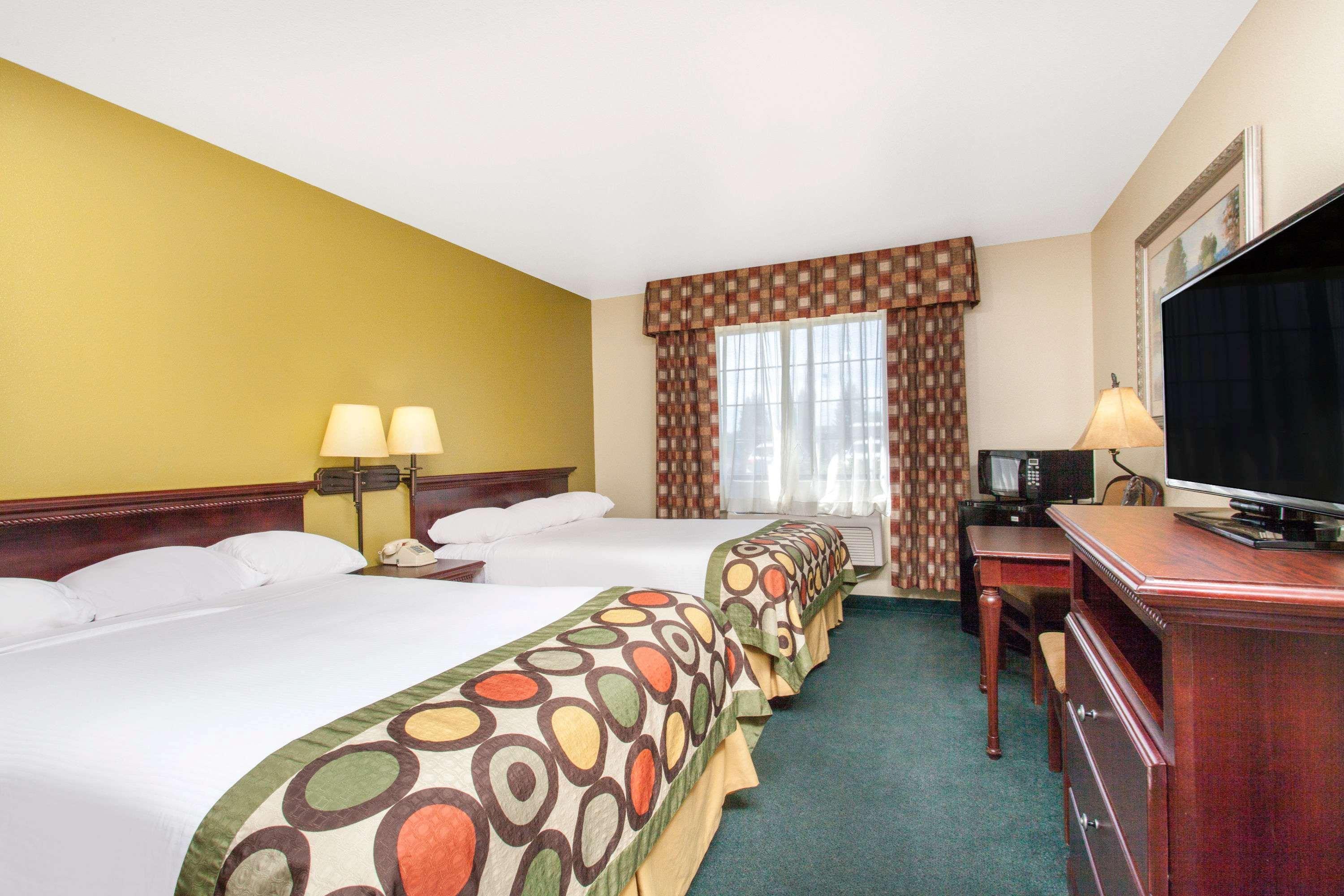 Super 8 By Wyndham Mccall Bagian luar foto