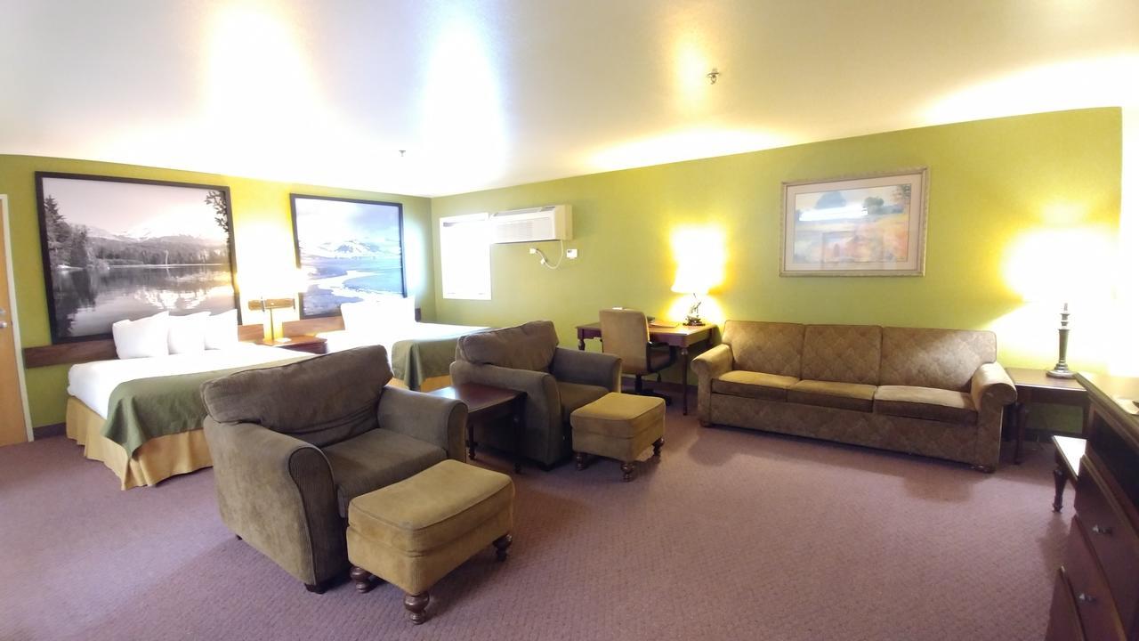 Super 8 By Wyndham Mccall Bagian luar foto